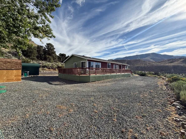 111 Dry Canyon Dr, Coleville, CA 96107