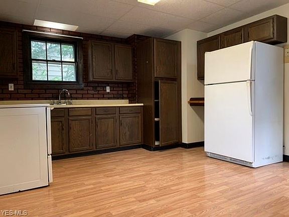 2nd image of 433 Kentucky Ave