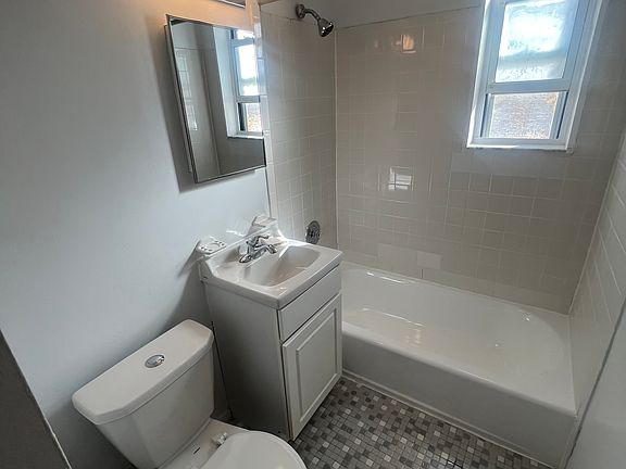 4th image of 67-08 Cloverdale Blvd #A