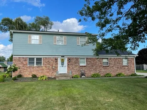 15007 N Bluff Rd, Edinburgh, IN 46124