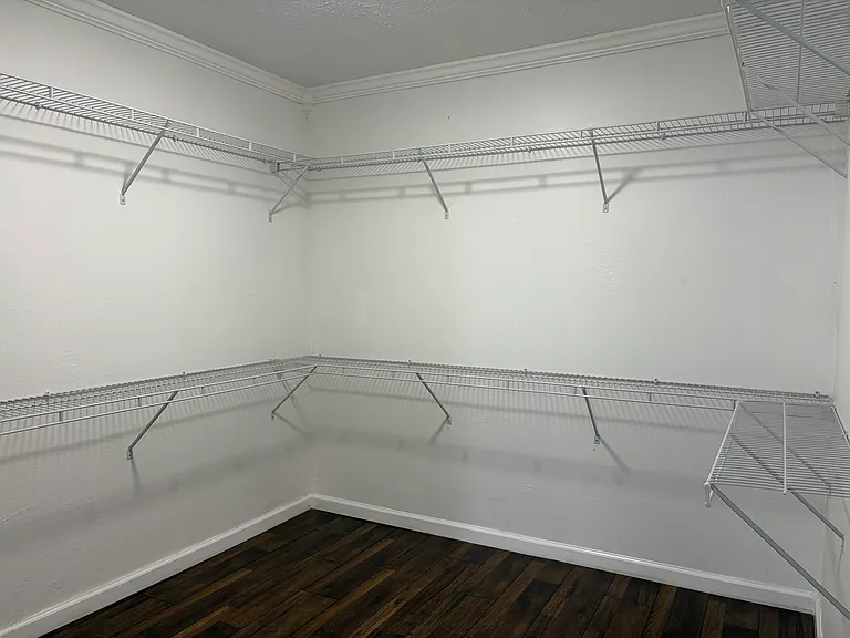 501 Columbus St — Photo 19