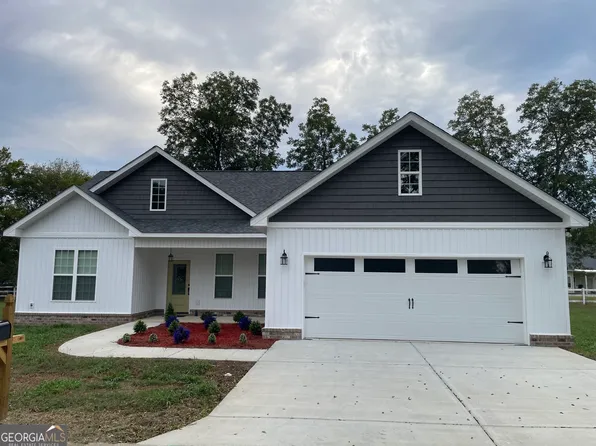 116 Pecan St, Cochran, GA 31014