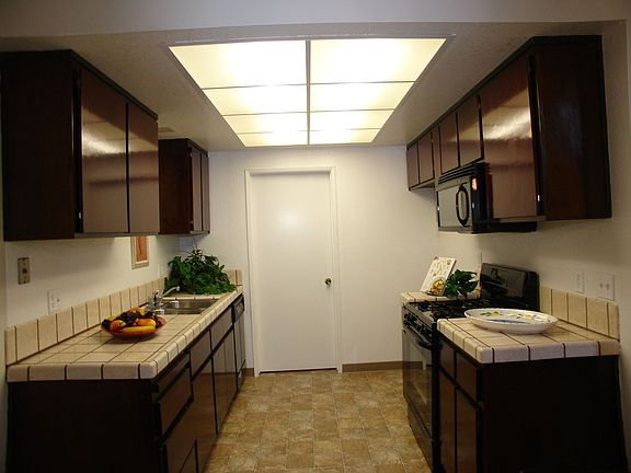 3rd image of 7429 Tulare Hill Dr