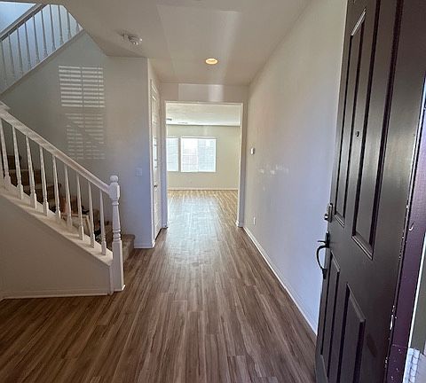 2nd image of 34664 Sawtooth Ct
