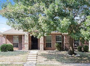 311 Galloping Hill Rd, Red Oak, TX 75154
