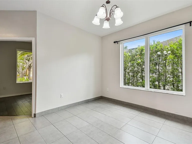 8208 Pinewood Run Ct — Photo 45