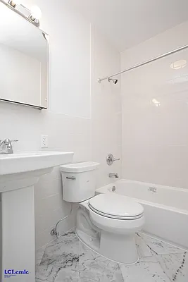 Rented by LC Lemle Real Estate Group | media 23