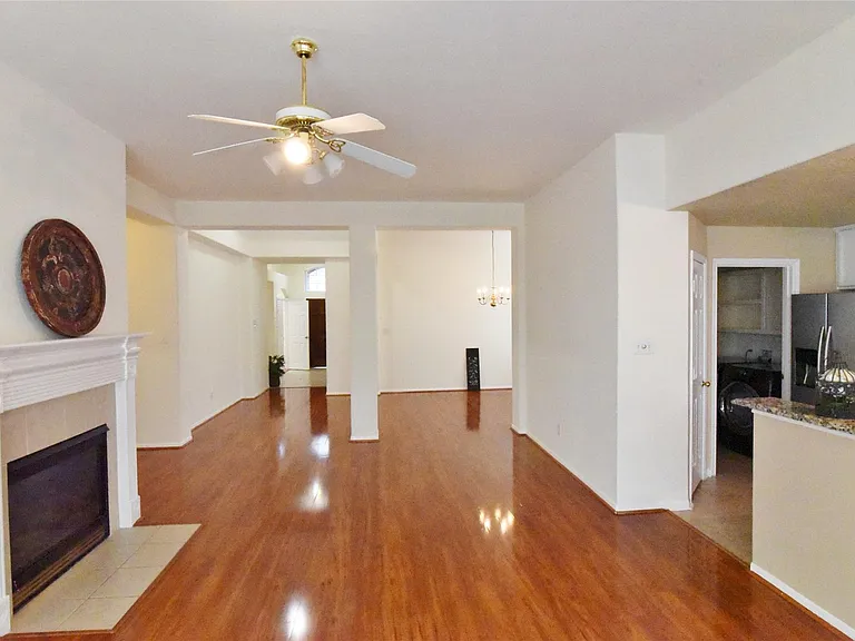 1210 Ivory Meadow Ln — Photo 8