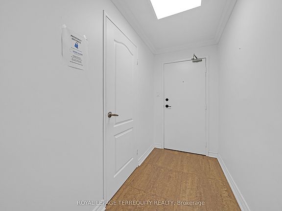 5th image of 50 Inverlochy Blvd #804