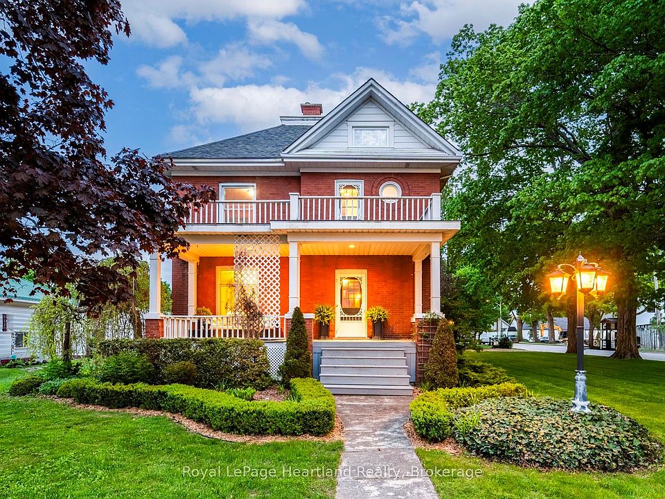 1st image of 202 McConnell St