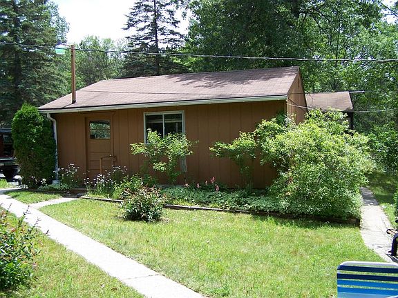 4th image of 3195 North Dr