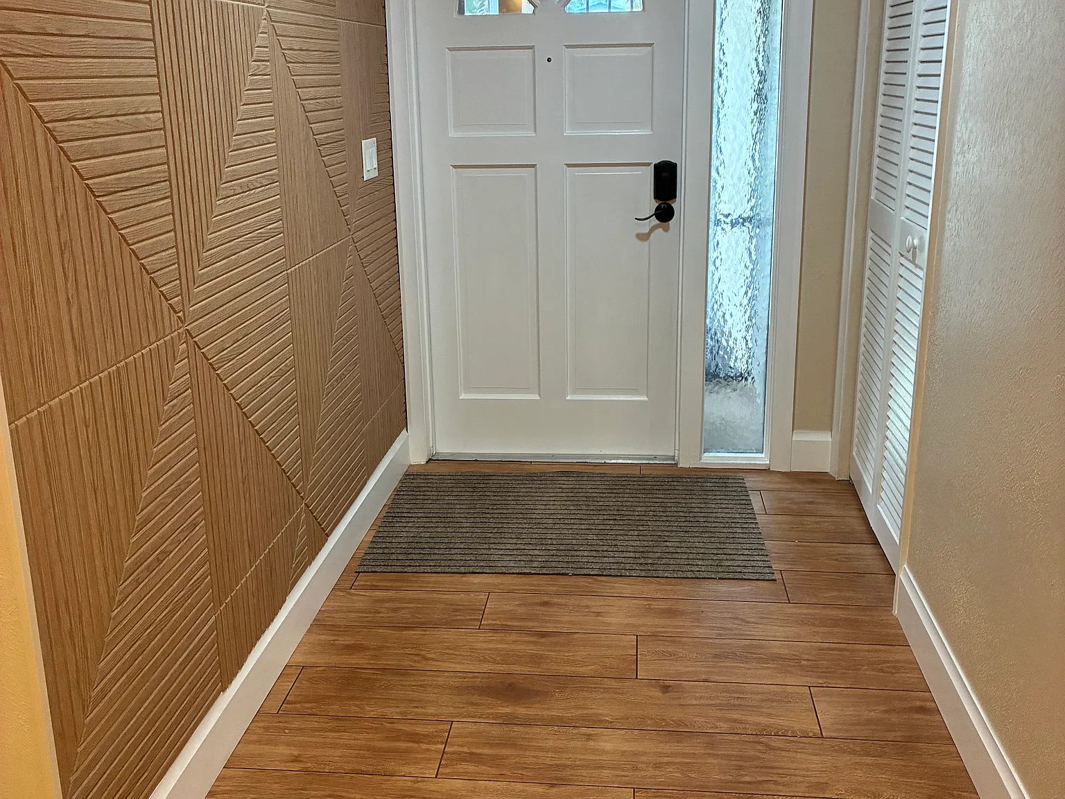 3 bed, 1465 sqft, $3,400 — Photo 2
