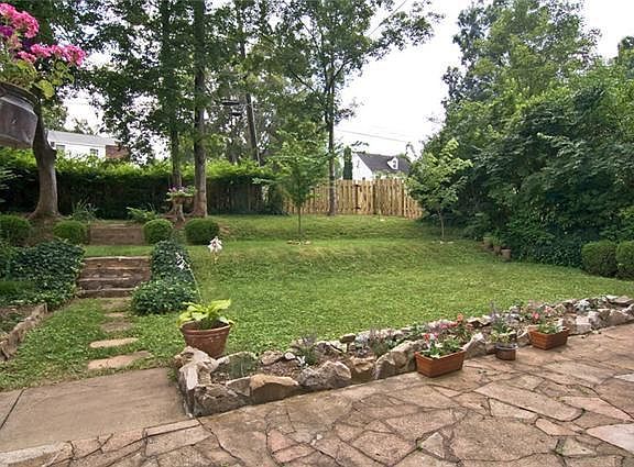 5th image of 172 W Glenwood Dr