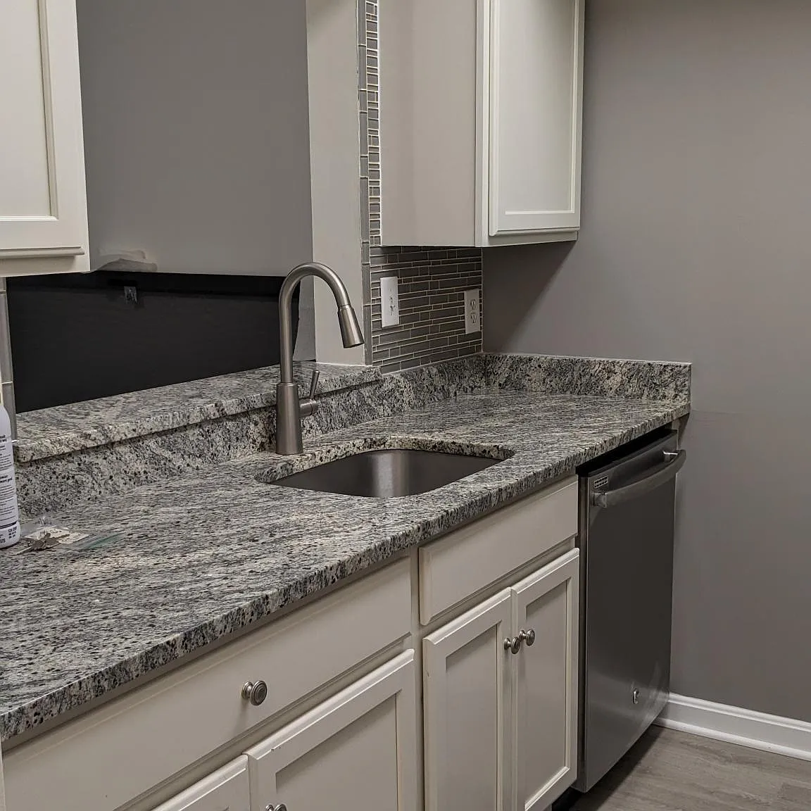 Studio, 500 sqft, $1,900 — Photo 2