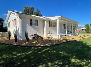 7225 Knollwood St, Florence, AL 35634
