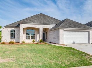 707 Hedgefield Way, Prattville, AL 36066