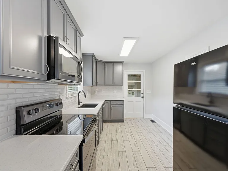 1515 Woodland Ave — Photo 10