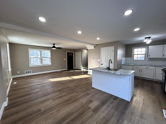 4th image of 4444 North 26th STREET