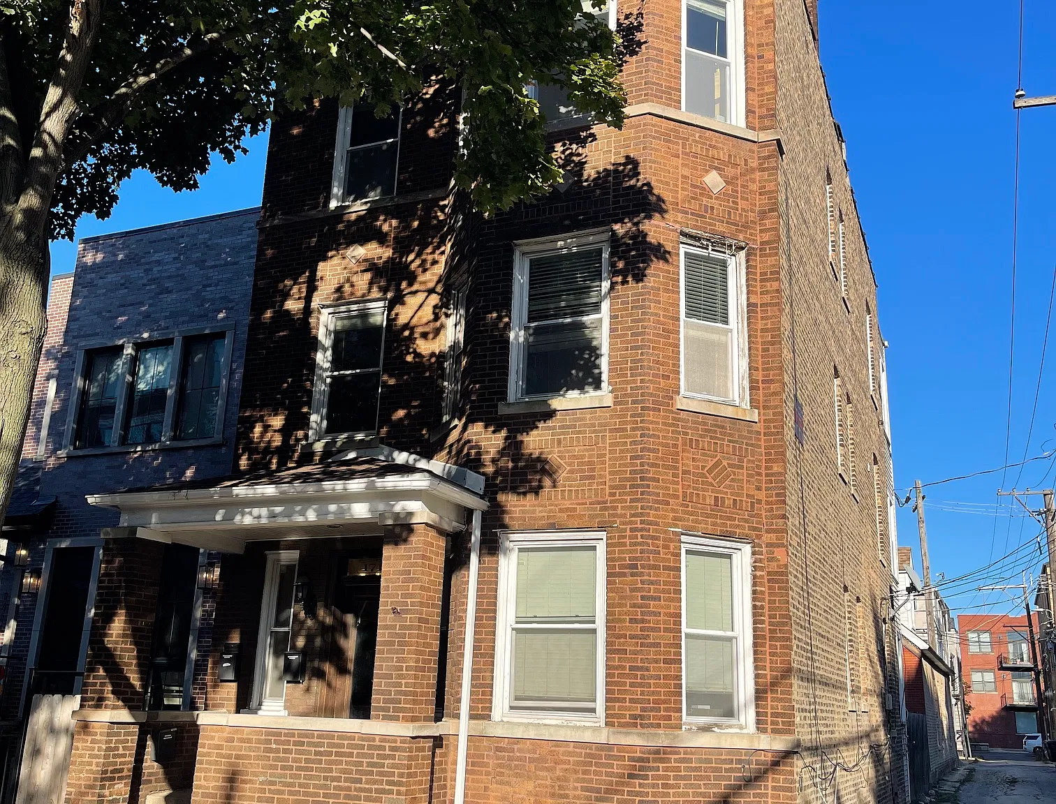 2 bed, $2,400 — Photo 1
