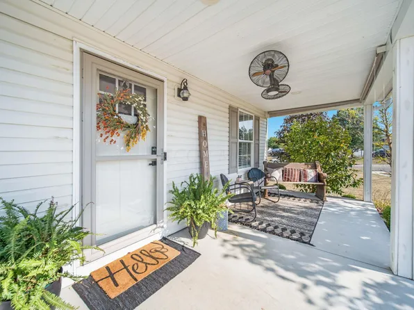 235 Peters Run Ct, Commercial Point, OH 43116