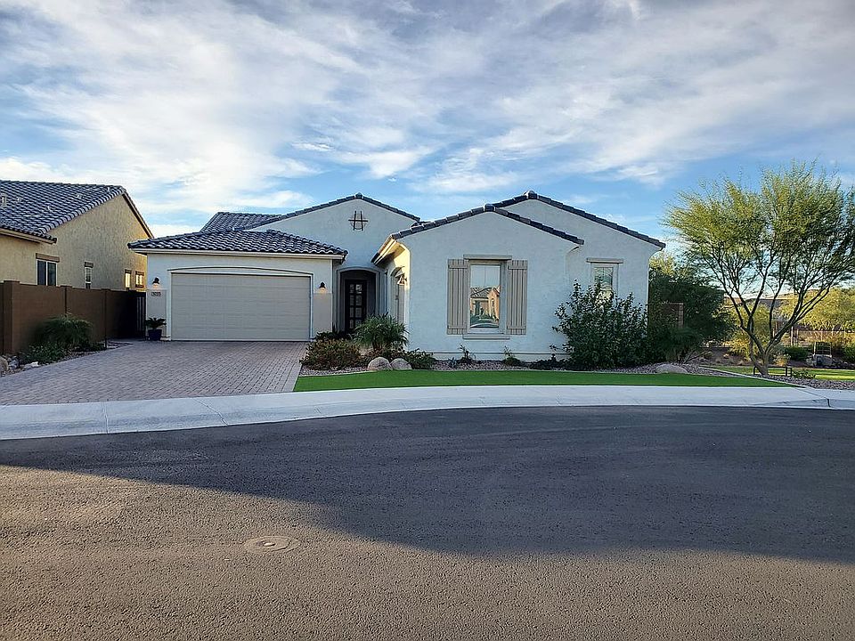 1st image of 3033 E Crest Ln