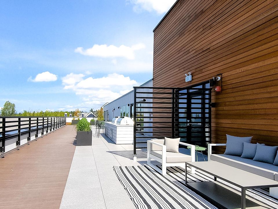 Rooftop Deck