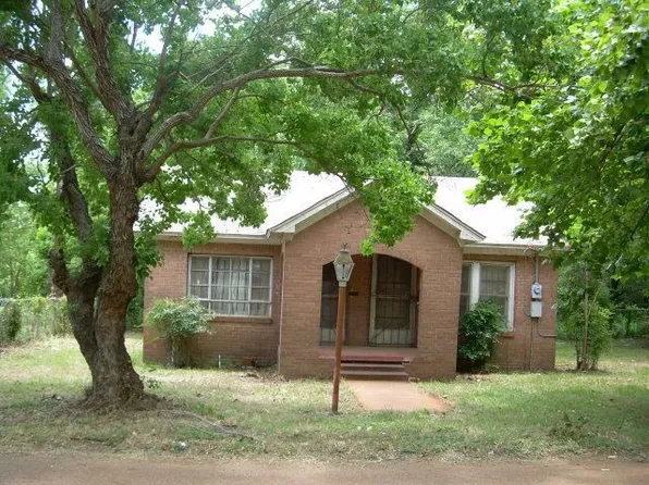 412 Hamlett St, Palestine, TX 75801