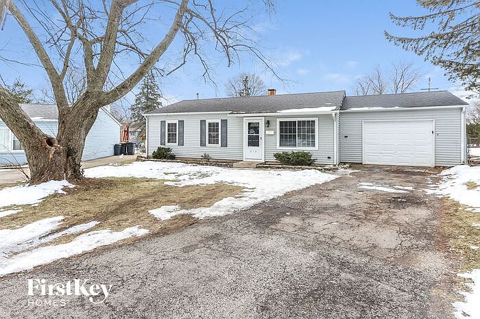 1st image of 814 Spruce Dr