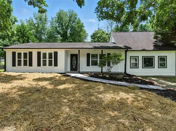 144 Cathy Ln, Hiram, GA 30141