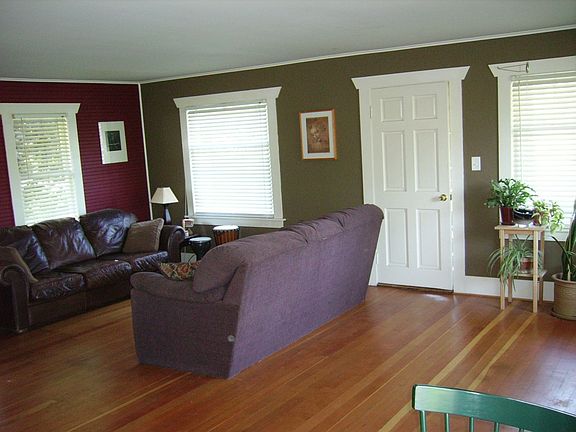 3rd image of 2925 Cottonwood Ave