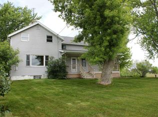 N6510 Log Tavern Rd, Mount Calvary, WI 53057