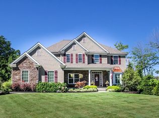 8142 Butler Hill Dr, Concord Township, OH 44077