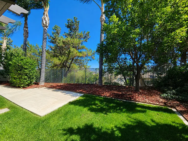 32973 Valence Ct — Photo 18