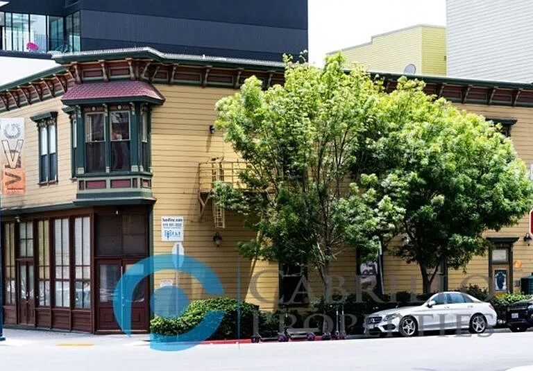 1499 J St — Photo 26