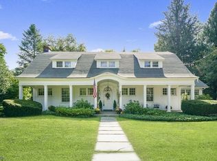 9 Barberry Rd, Morristown, NJ 07960