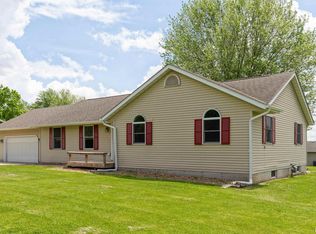 301 5th St, Matherville, IL 61263