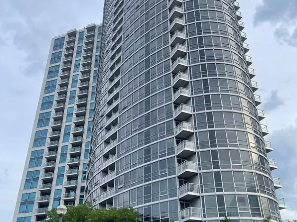 83 Borough Dr #711, Toronto, ON M1P 5E4