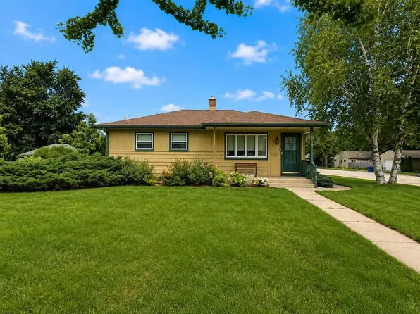 1058 7th AVENUE, Grafton, WI 53024