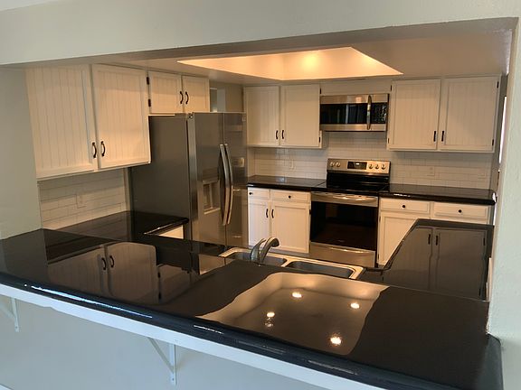 2nd image of 1066 W Pecos Ave