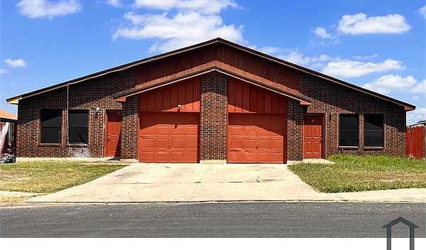 1st image of 5611 Lakebend West Dr #B