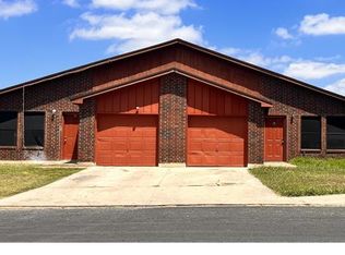 5611 Lakebend West Dr #B, San Antonio, TX 78244