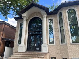 19404 42nd Ave, Flushing, NY