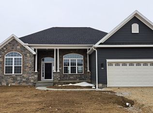 92 Red Stone Ln #40, Hanover, PA 17331