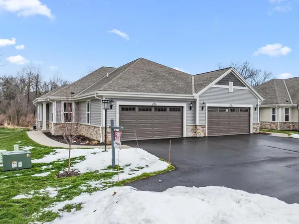 W204N17697 Laurel PLACE #701, Jackson, WI 53037