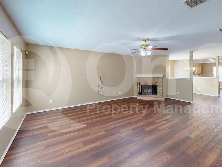 8956 Preakness Cir — Photo 17