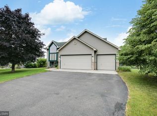 4423 Mayfield Ave NE, Saint Michael, MN 55376