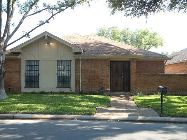 1st image of 410 Zinnia Ave