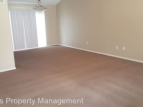 2nd image of 496 Woodland Dr