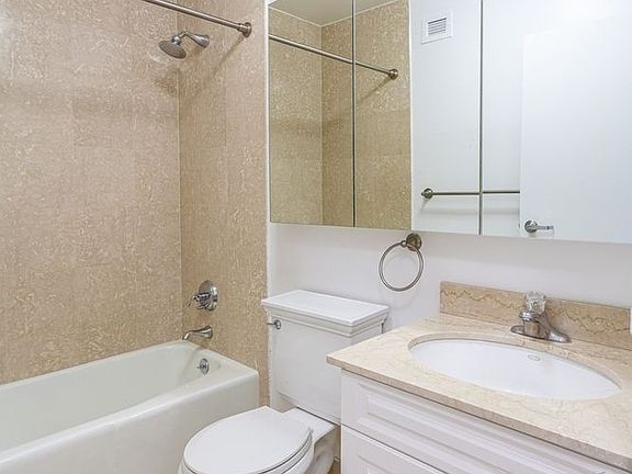 4th image of 201 E 87th St APT 18A