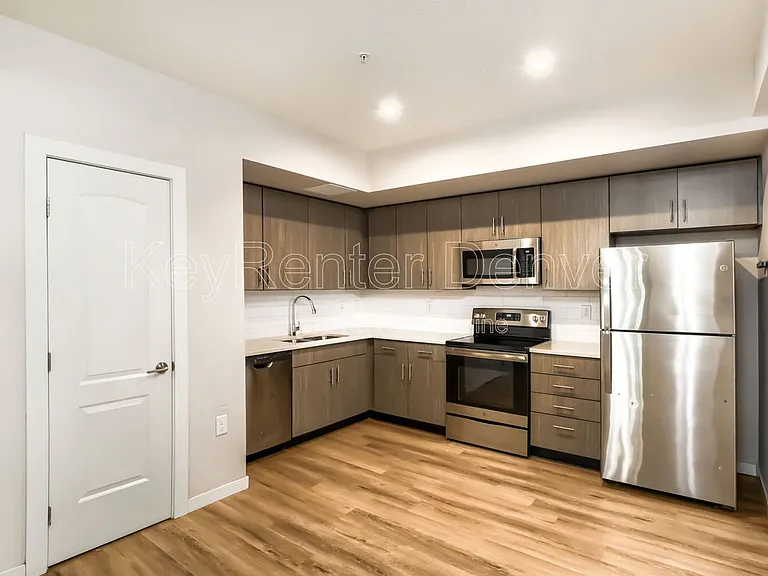 9850 E Girard Apartments — Photo 30